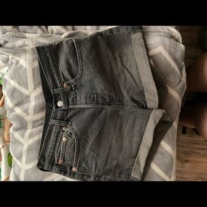 Basically new Levi jean shorts